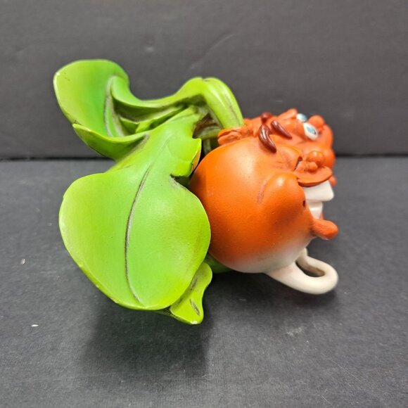 Gigglin Groceries Radishes Anthropomorphic Figurine-Jack Graham Second Nature - Picture 4 of 5